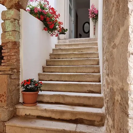 Apartmán Kamena Kuca Pandorovica *
